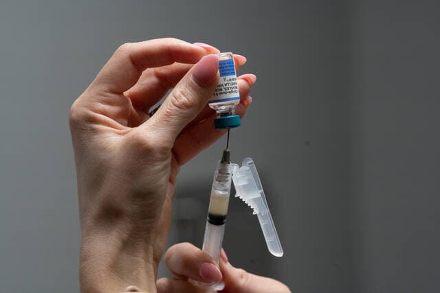 5 things to know about Moderna’s new mRNA flu vaccine - TribLIVE.com