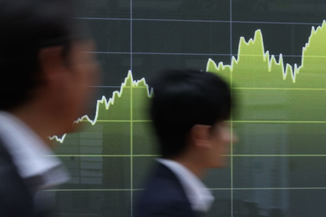 Asia Stocks to Gain, Oil Rises on US-Iran Deadlock: Markets Wrap - Bloomberg.com