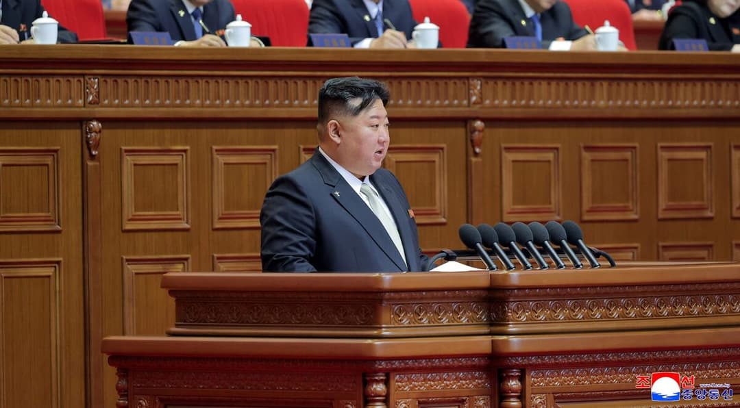 Kim Jong Un Confirms Soldier ‘Self-Blasting’ Policy in Ukraine - Bloomberg.com