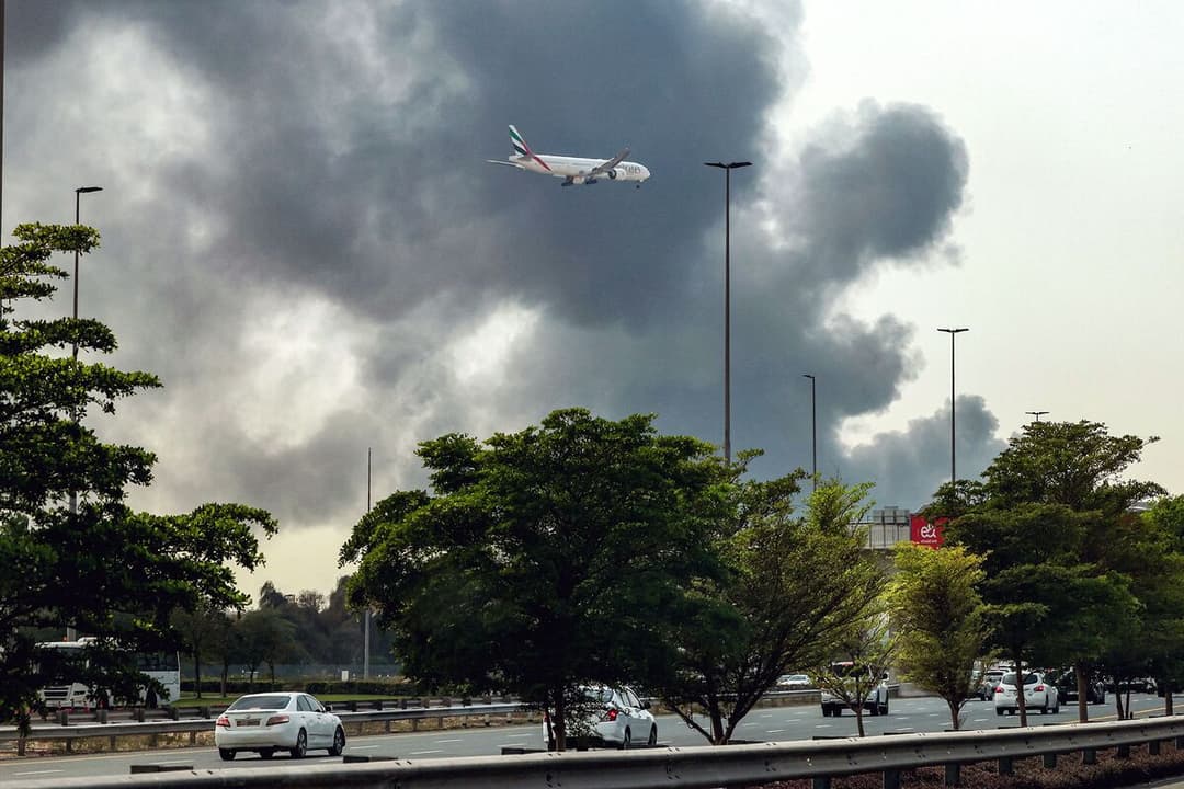 Dubai Resumes Flights After Drone Caused Airport Fuel Fire - Bloomberg.com