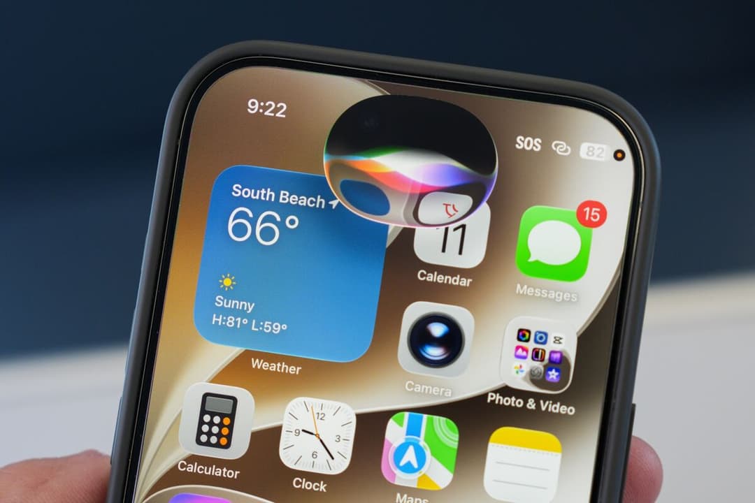 Apple’s New Siri Is Just Good Enough to Ease Its AI Crisis - Bloomberg.com