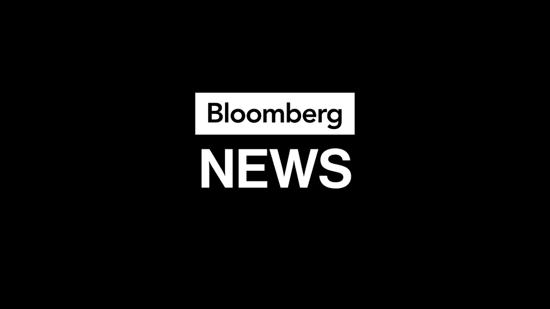 Comcast Plans to Spin Off NBCUniversal and Sky Into Media Unit - Bloomberg.com