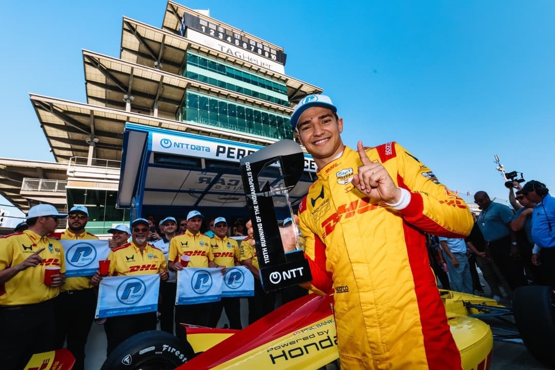Alex Palou delivers crushing final run to claim Indy 500 pole, Rossi second - Motorsport.com