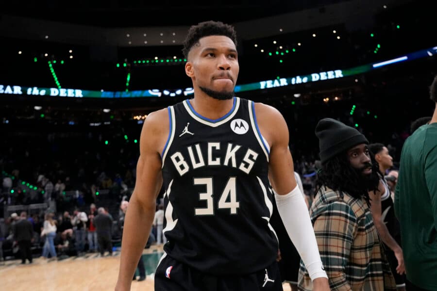 Giannis Trade Rumors: Wolves, Warriors, Heat, Lakers, Blazers - Hoops Rumors