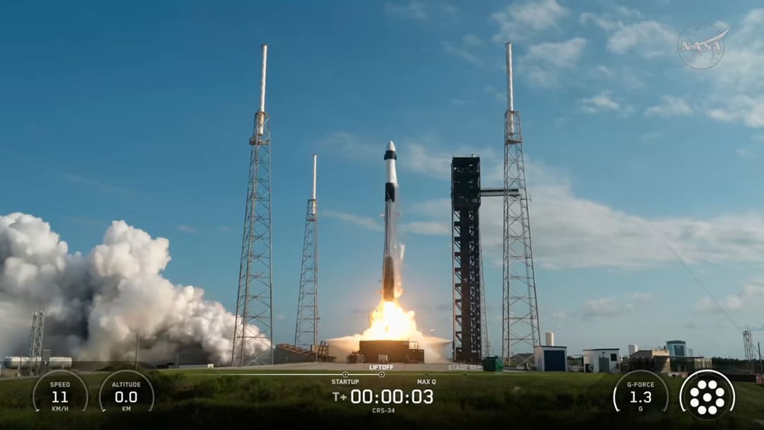 SpaceX launches 6,500 pounds of cargo to the International Space Station after delay (video) - Space