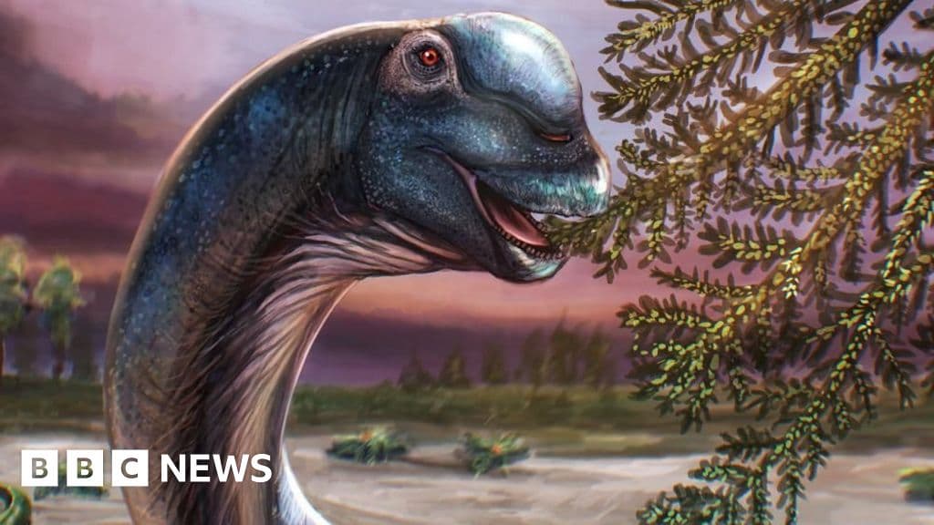 Giant new dinosaur identified from remains found in Thailand - BBC