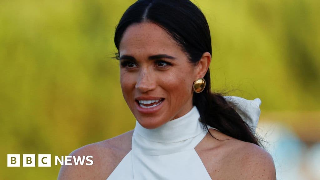 Met investigates reports of letter detailing claims about Meghan's father - BBC
