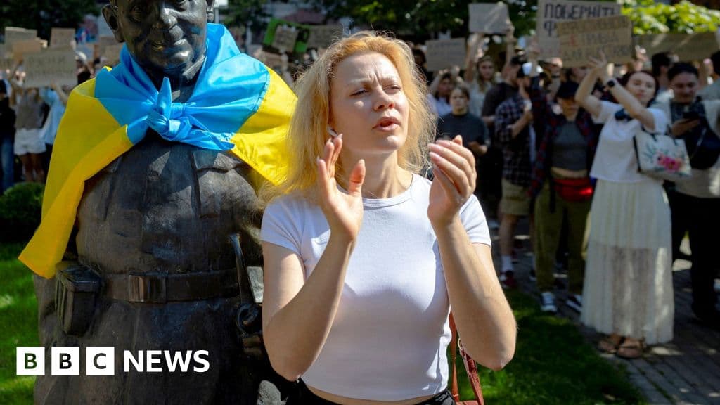 Protests in Ukrainian cities against Zelensky's removal of defence minister Fedorov - BBC