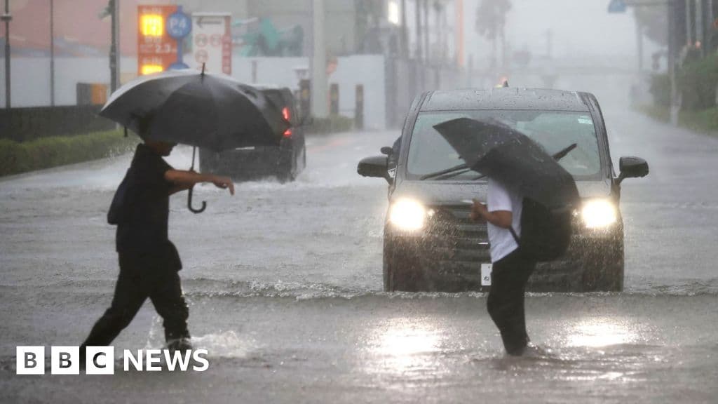Millions urged to evacuate as powerful Typhoon Dujuan hits Japan - BBC