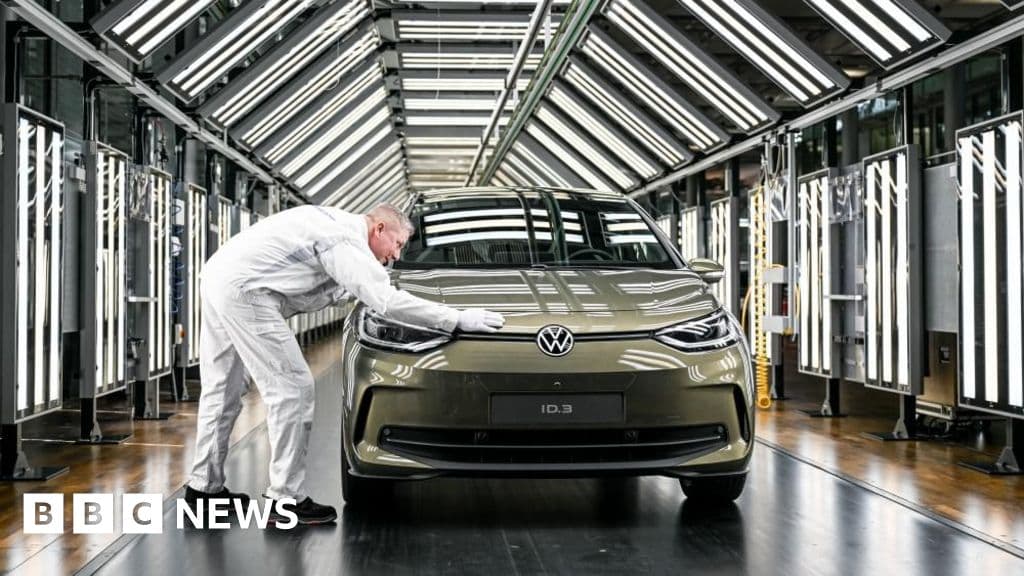 Volkswagen board approves plan to cut 100,000 jobs - BBC