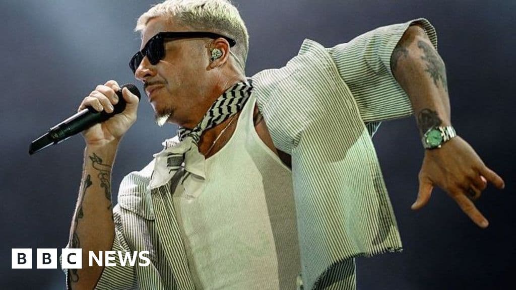 Rapper Macklemore announces Free Palestine Tour after Ed Sheeran fallout - BBC
