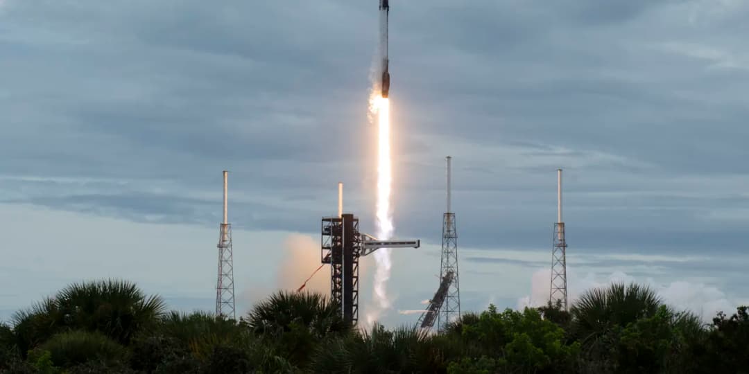 SpaceX Stock Drops: Starlink Ukraine Risks Are a Problem for Musk - Barron's