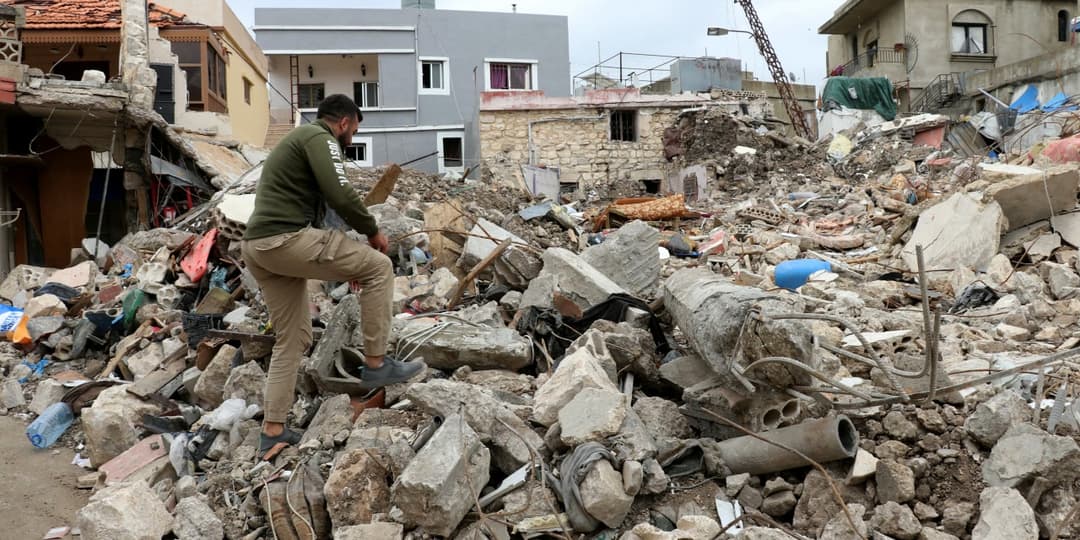 Iran War Live Updates: Uncertainty Hangs Over U.S.-Iran Talks in Wake of Ship Seizure - WSJ