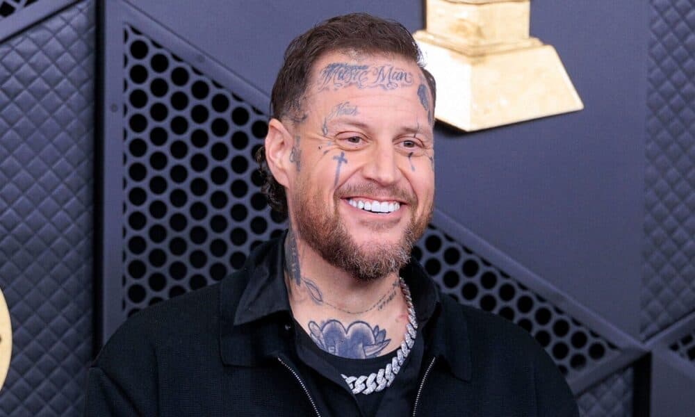 Jelly Roll Shares Who ‘Got Me On My Feet’ Amid Bunny Xo Divorce - Yahoo