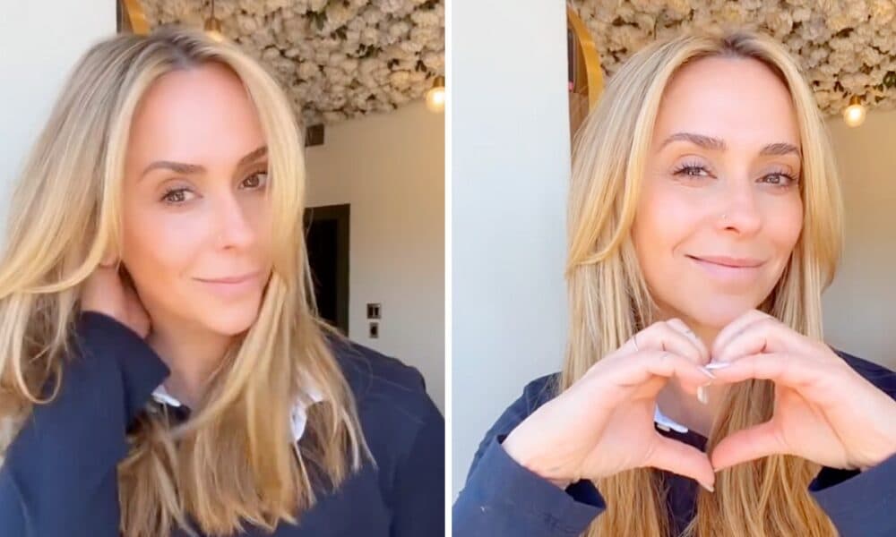 Jennifer Love Hewitt Looks Nearly Unrecognizable as She Ditches Dark Hair, Goes Blonde - Yahoo