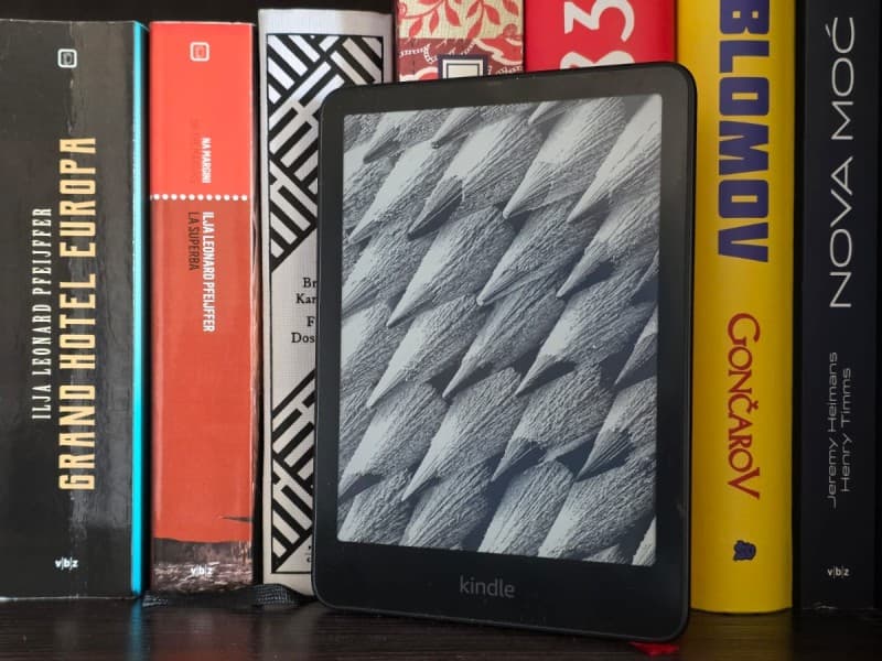 Next entry-level Kindle may get rounded screen corners and new colors - Nokiamob