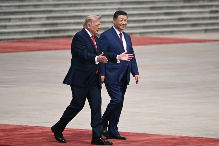 Asia stocks uneven as investors assess high-stakes Trump-Xi talks, AI rally - Yahoo Finance