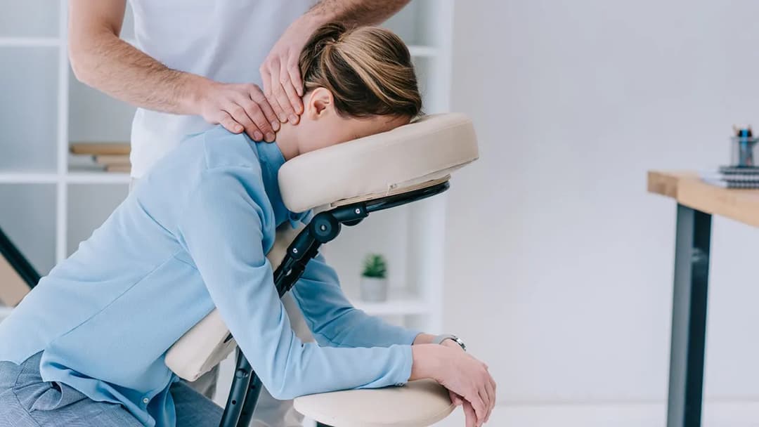 Massage clients report bizarre flu-like reaction after popular spa treatment - Fox News