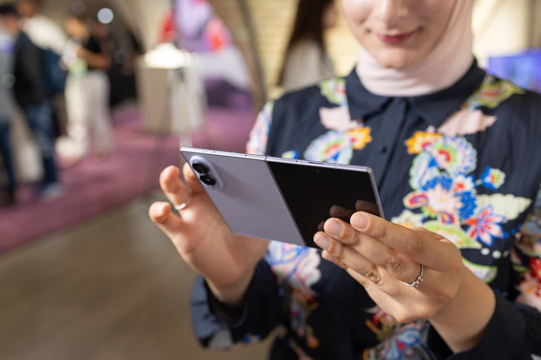 My Galaxy Z Fold 8 Ongoing Review Living With Samsung’s Passport Foldable - CNET