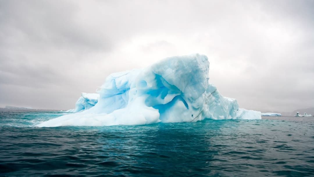 Antarctic Sea Ice Enters 'Shock' Decline as Ocean Heat Breaks Through - ScienceAlert